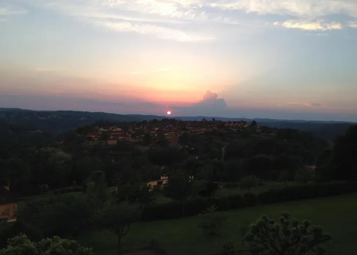 Panzió De Madel Domme